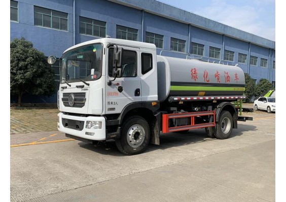 东风D9洒水车12吨